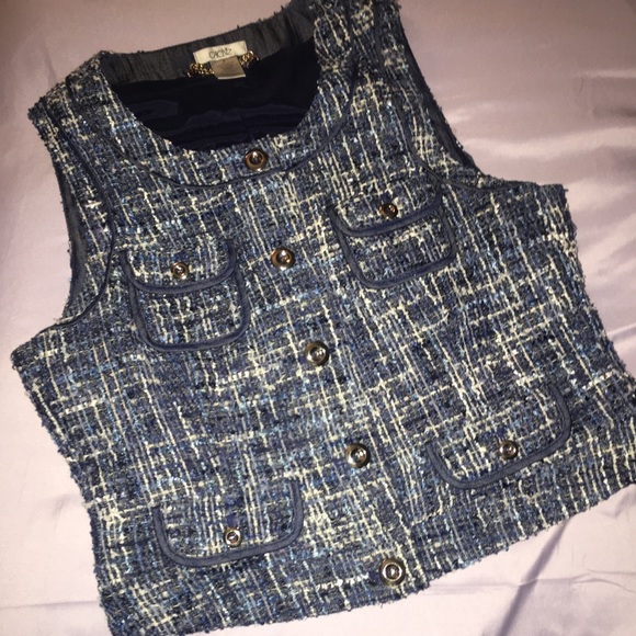 Cache Vest - Picture 1 of 8